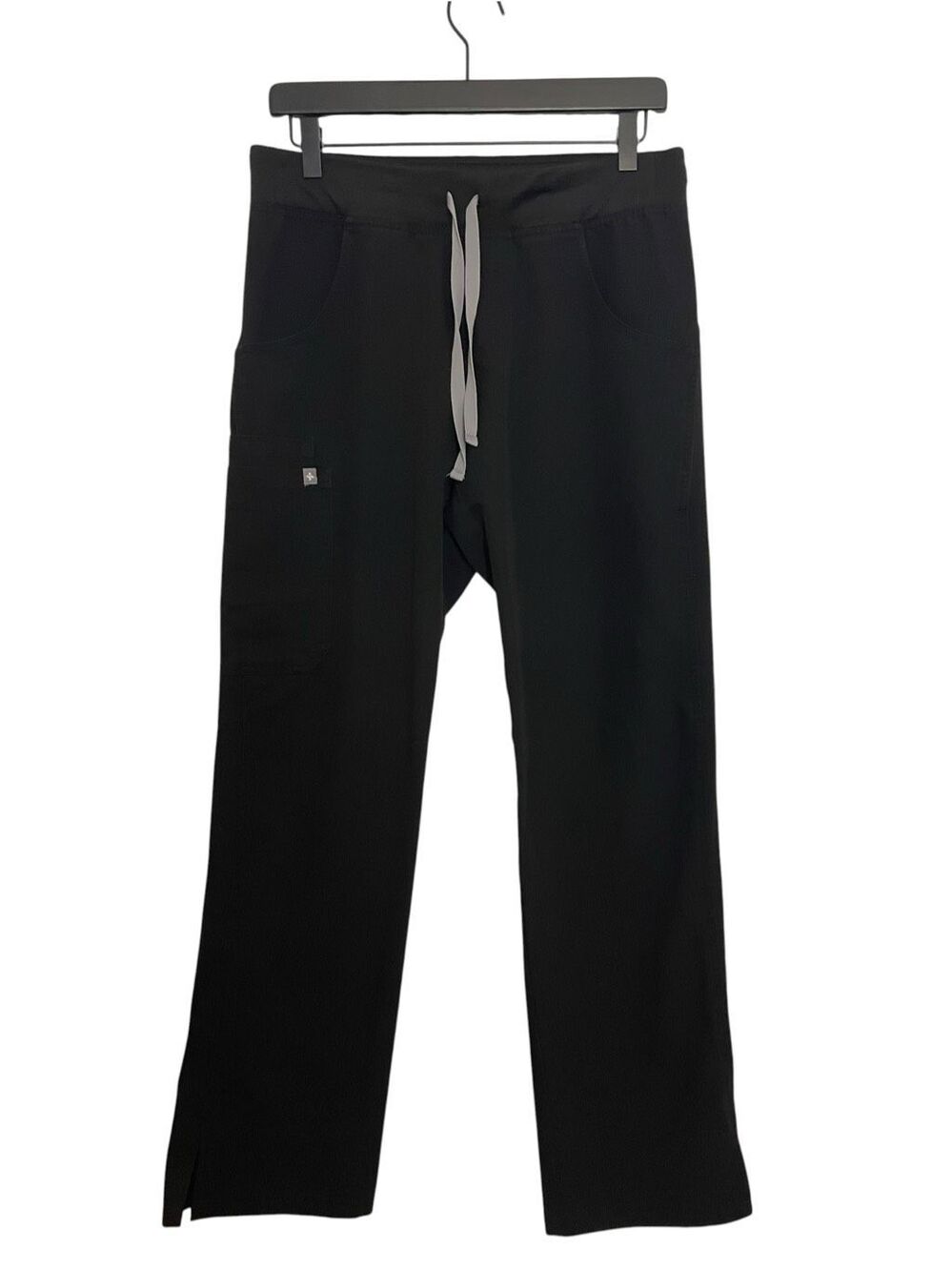 FIGS Women's Kade Cargo Scrub Pants Style T21004 Black Size Small